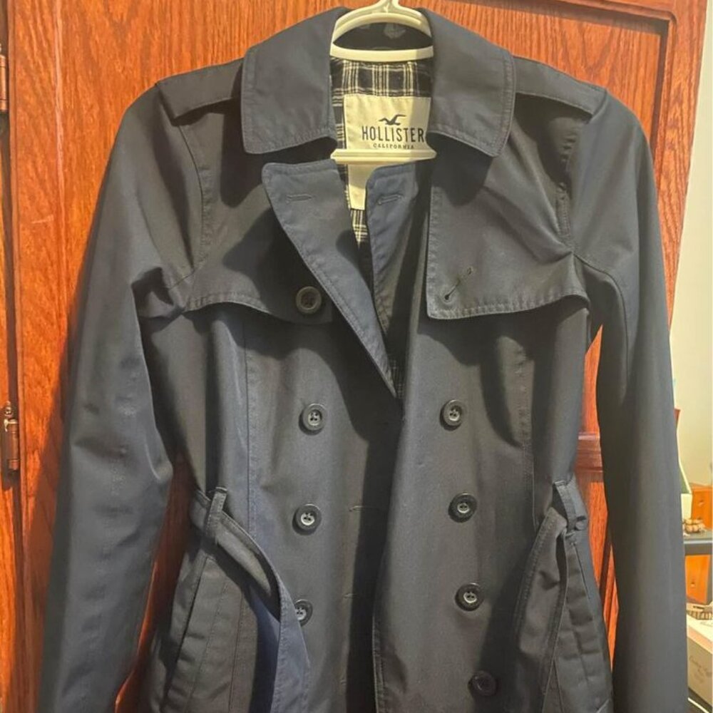 Hollister Trench Coat in XS